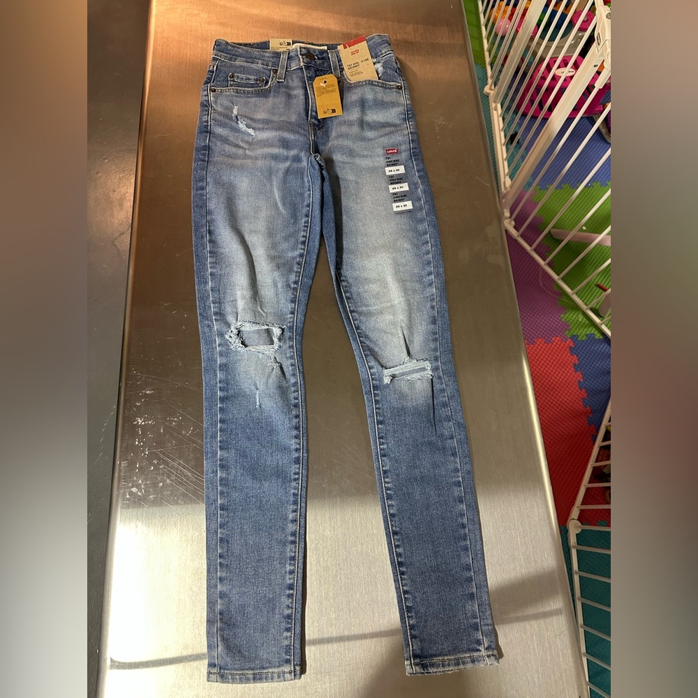 Levi's Blue Distressed‎ Skinny Jeans